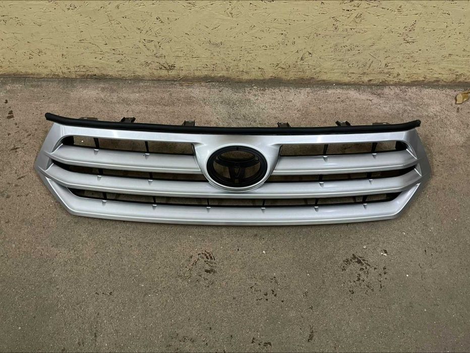 Решетка на Тойота Хайлендер 2010- / Toyota Highlander 2013