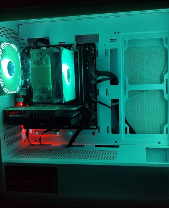 Продаётся настольный компьютер