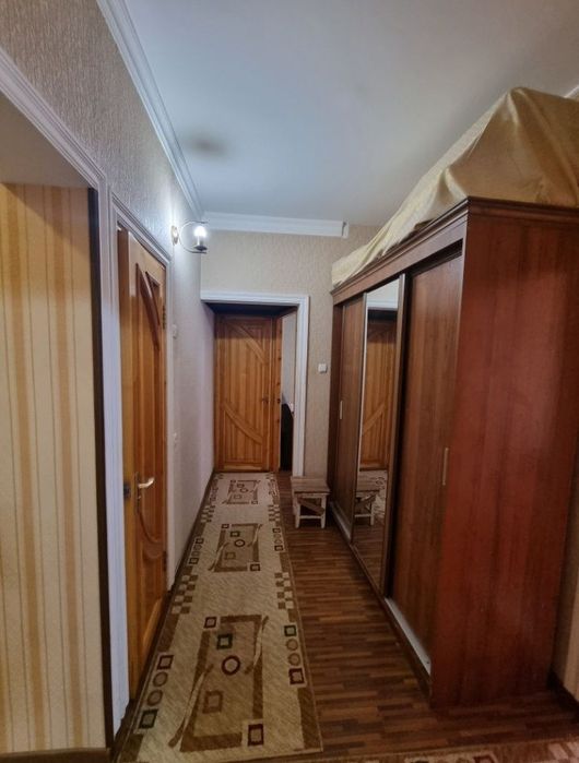 Продаётся 2х-комнатная Чехова Айбек 60