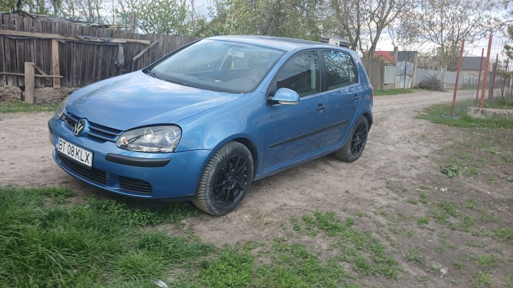 Vând  golf 5 1.4 benzina