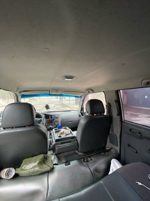 Kia bongo doble kabina 2023 yil tozza