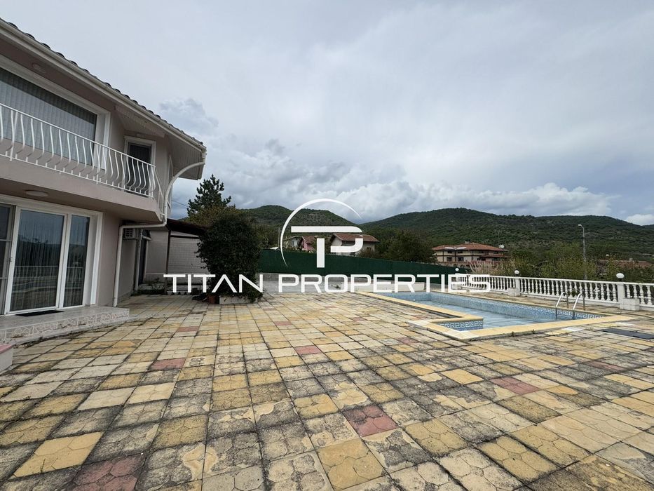 Продава се Къща в с. Александрово, Област Бургас - 200 кв.м за 714 €/кв.м - Снимка #1