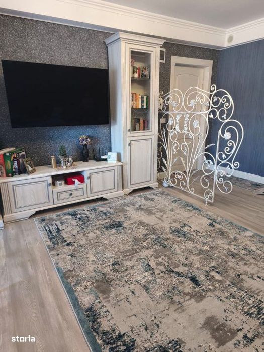 Apartament 2 camere, decomandat, 84mp, parter, Radauti