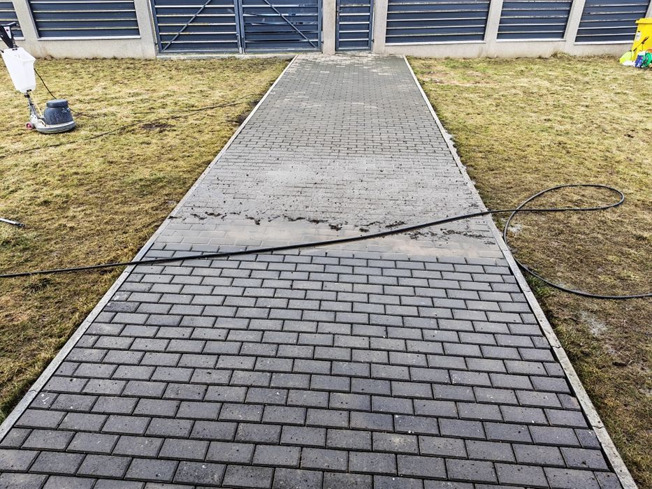 Spălare/Curățare Profesională Pavele, Fațade, Garduri, Beton Amprentat, Hale