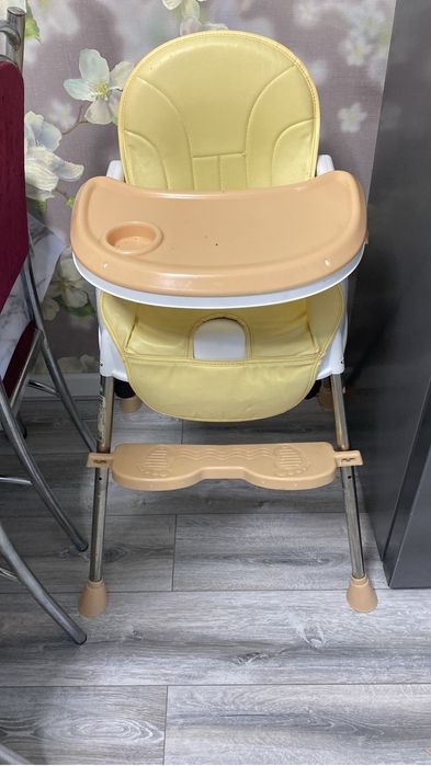 Продам детский стол трансформер