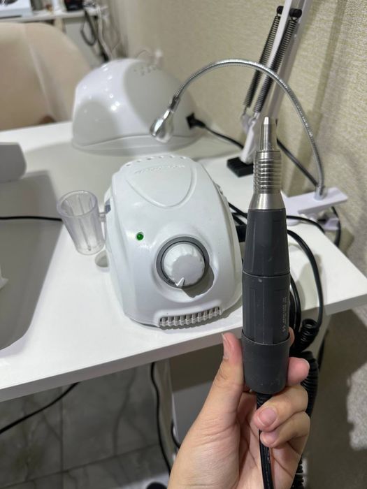 Техника для мастера маникюра