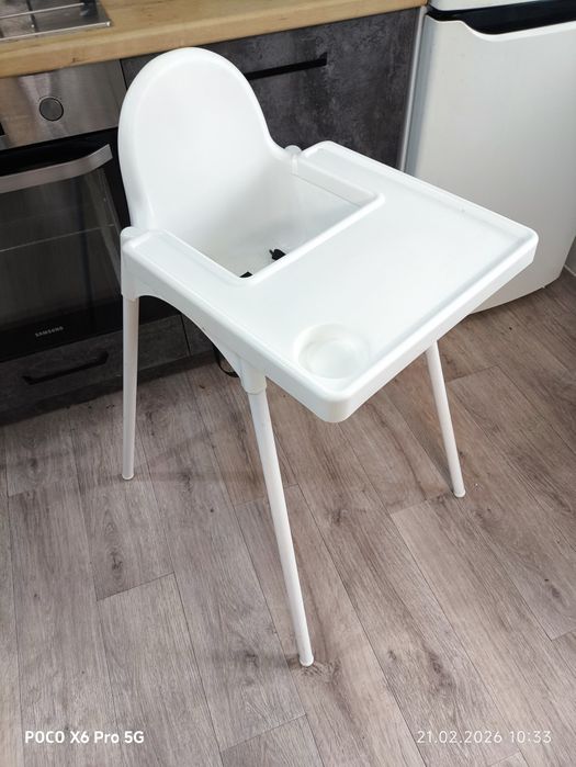 Стульчик для кормления ребенка