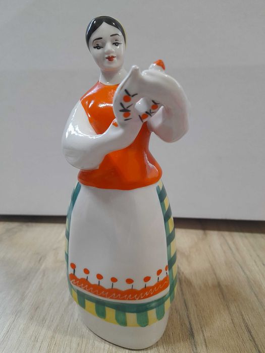 фарфоровые статуэтки