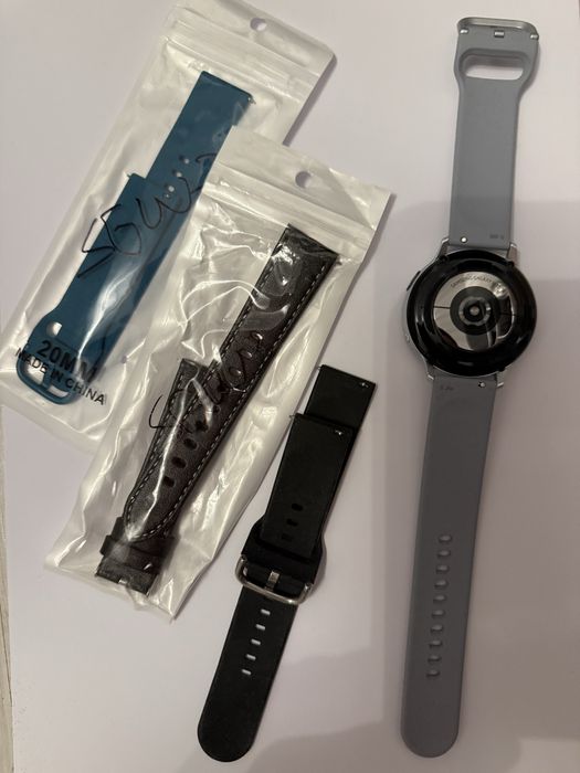 Samsung Galaxy Watch Active 2 нов