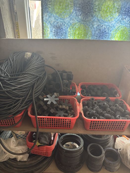 Сальники манжеты кольца уплотнительная резина муфты