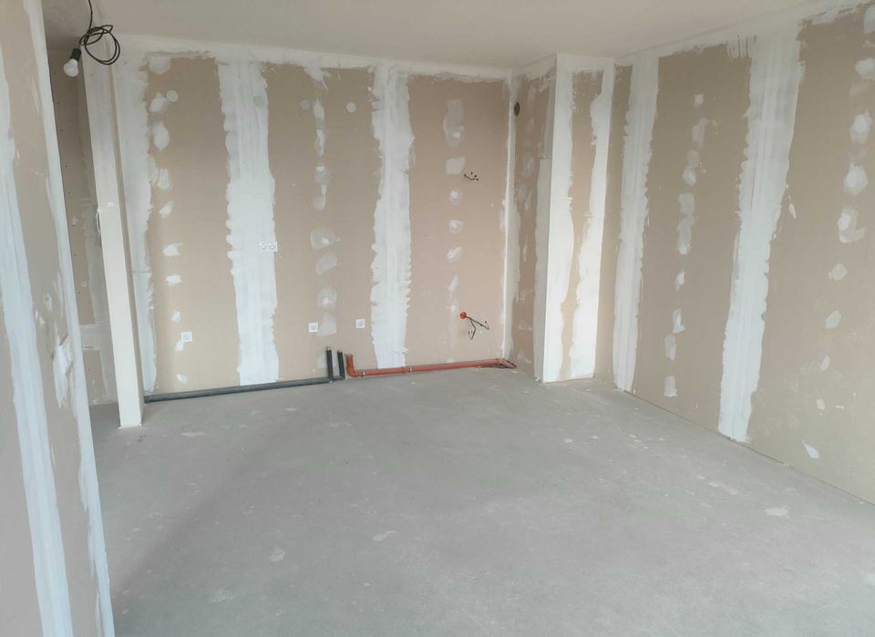 Продава се Двустаен апартамент в Варна, Трошево - 72 кв.м за 1119 €/кв.м - Снимка #2