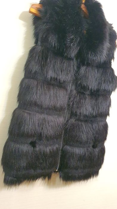 Меховая жилетка безрукавка