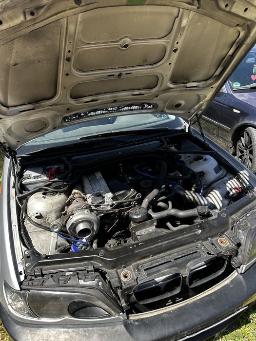 Vand bmw 318i turbo
