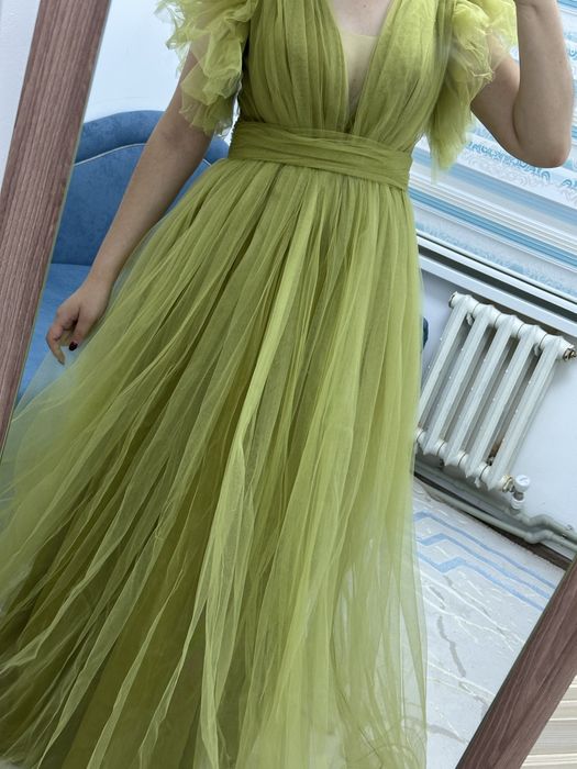 вечернее пышное платье