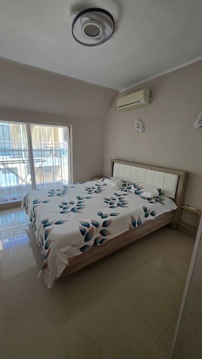 Апартамент под наем първа линия