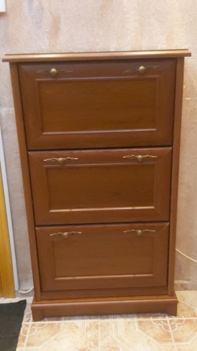Продам прихожку шкаф + обувница