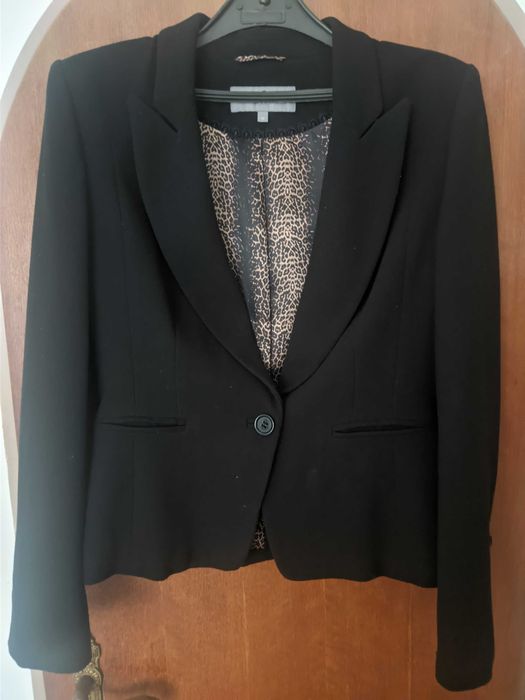 Черно дамско елегантно сако