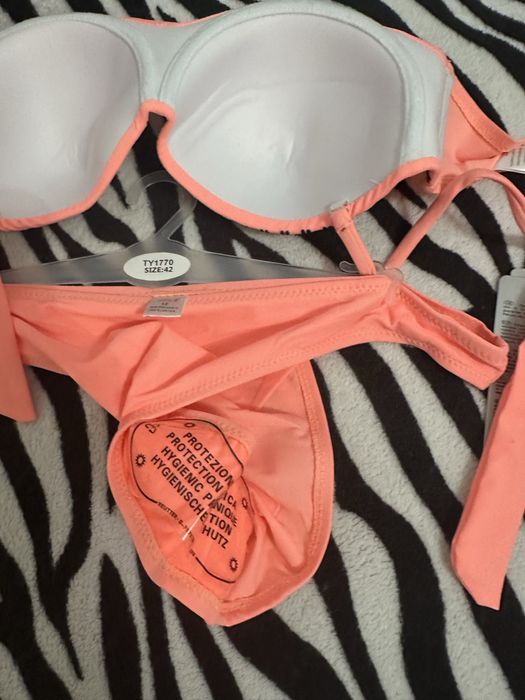 Costum de baie marimea 42