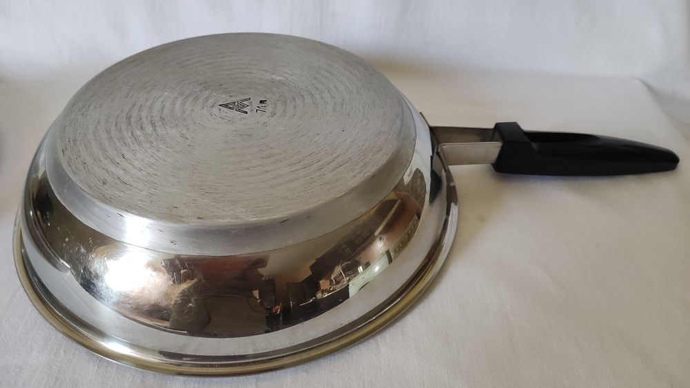 АМС масивен тиган от неръждаема стомана с термо капак