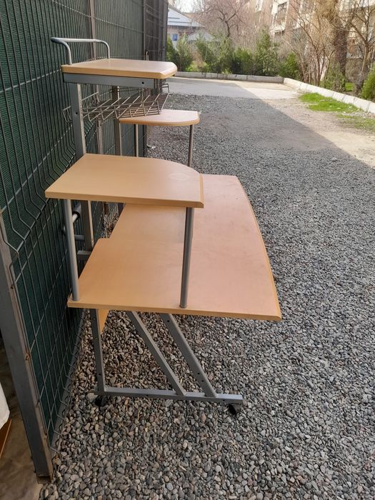 Компьютерный стол