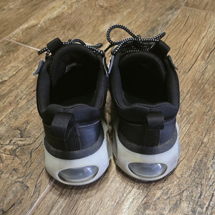 Маратонки Nike Air Max бяло и черно