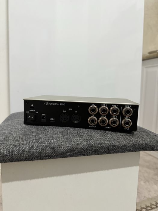 Звуковая карта VOLT 4