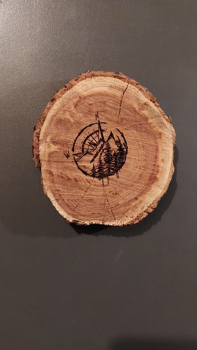 Гравирани дървени подложки за чаши