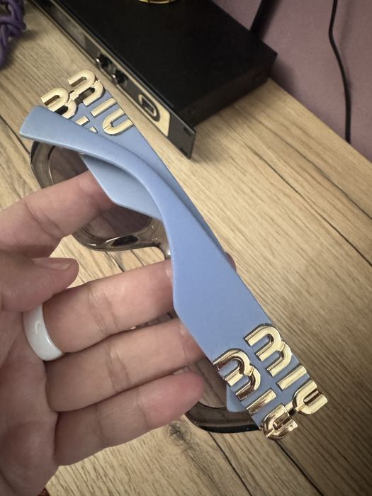 Очки бренд miu miu