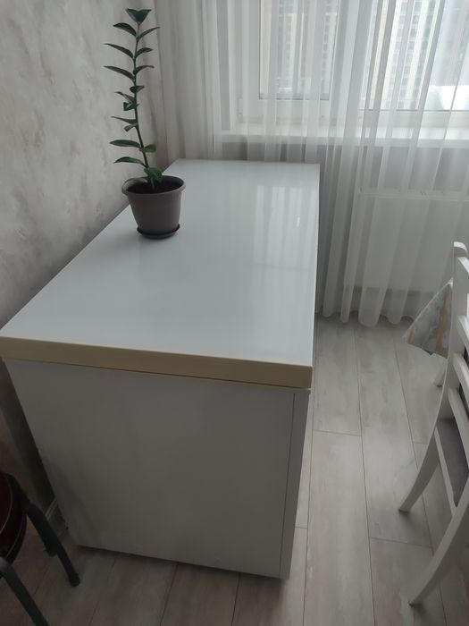 Продам морозильник