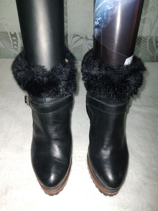 BOTINE de damă,din piele naturală,calitate italiană.