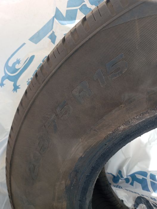 Продам шины летние на Ниву