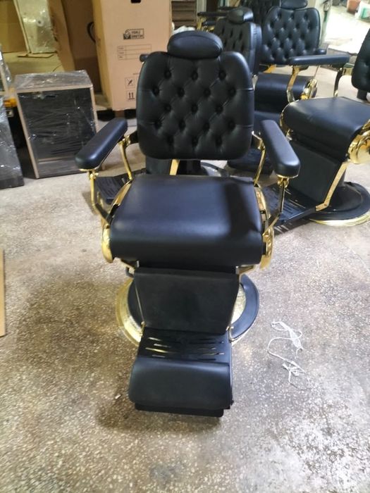 Луксозни бръснарски столове