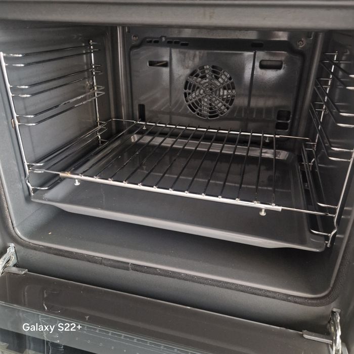 Фурна за вграждане SIEMENS Pyrolyse