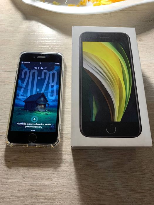 продам айфон се 2020