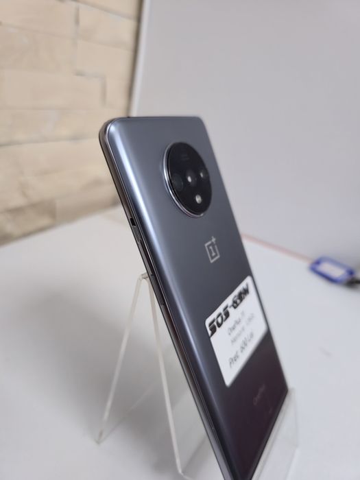 One Plus 7T 128 GB /8GB