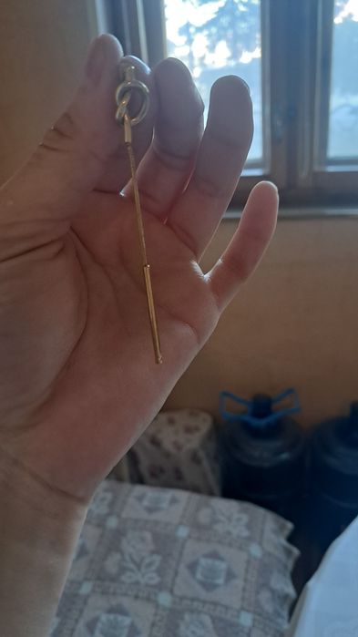 Продам серьги титановые под золото