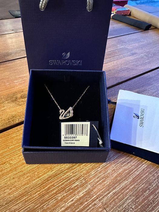 Колие лебед на Сваровски - Swarovski син камък