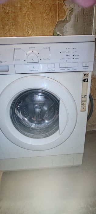 Продам недорого. Стиральную машинку