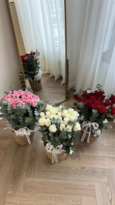 Розы в корзине 19900 тг цветы