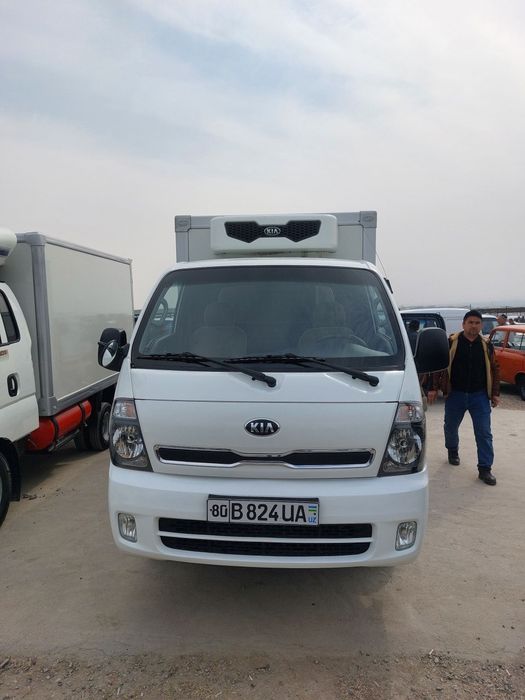 Kia bongo Sotiladi !!!