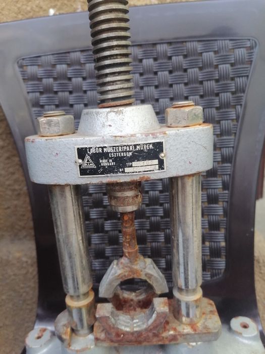 Menghina pentru tevi