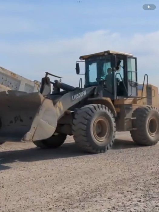 Действующий карьер с общей площадью 1 гектара. Кадастр. Чирчик. Срочно