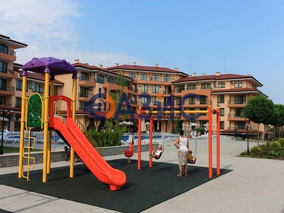 Продава се Двустаен апартамент в Свети Влас - 56 кв.м за 2384 €/кв.м - Снимка #13