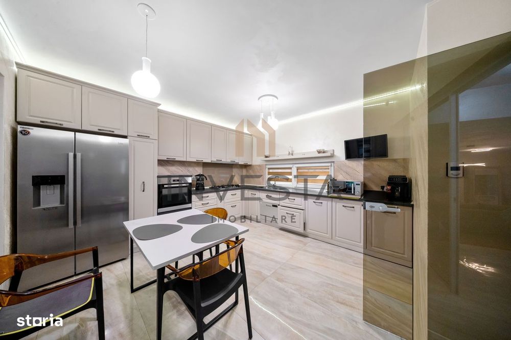 Duplex modern, spatios, pe o strada privata retrasa!