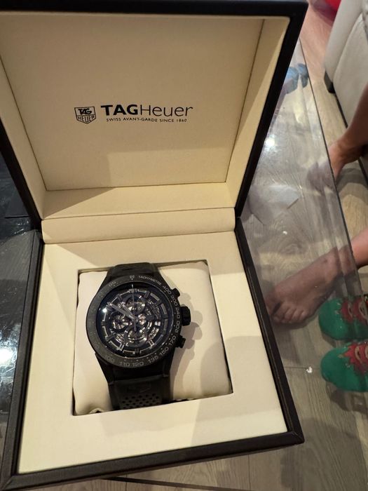 Часовник TAG HEUER 01 Skeleton