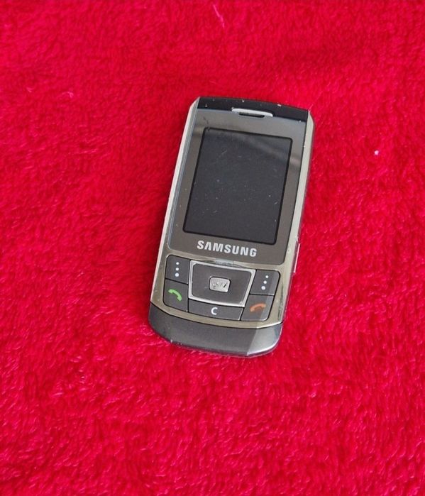 Telefon Samsung pe sina perfect funcțional