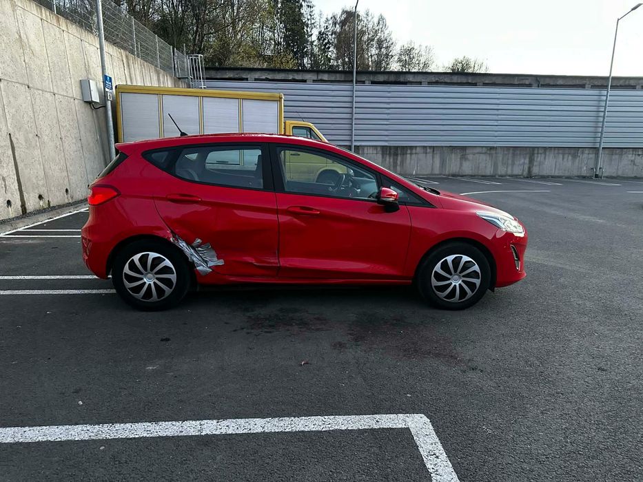 Ford Fiesta 02/06/2020  62300 km