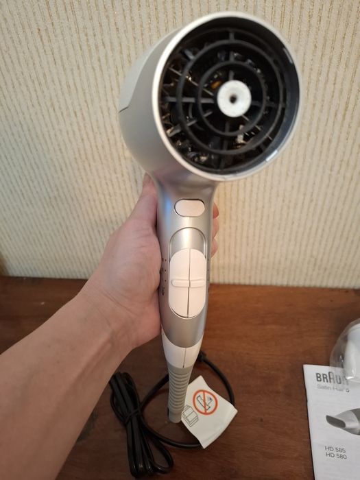 Фен новый продам