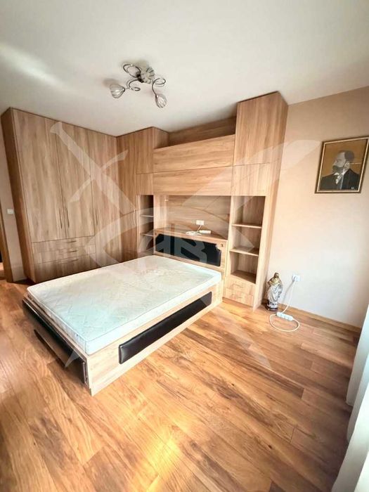 Двустаен апартамент в кв. Кръстова вада №162997