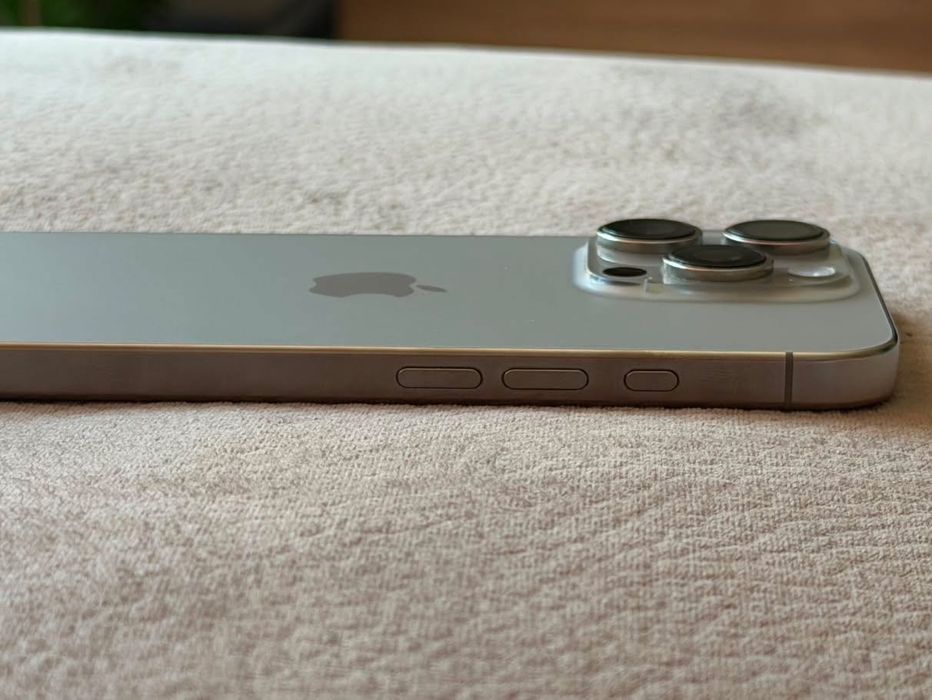 iPhone 16 pro 128gb e-sim